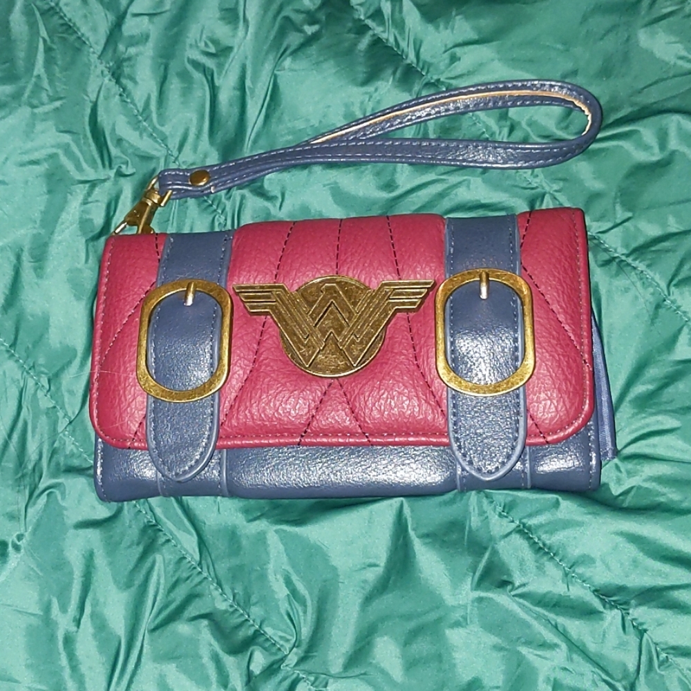 Wonder Woman wallet